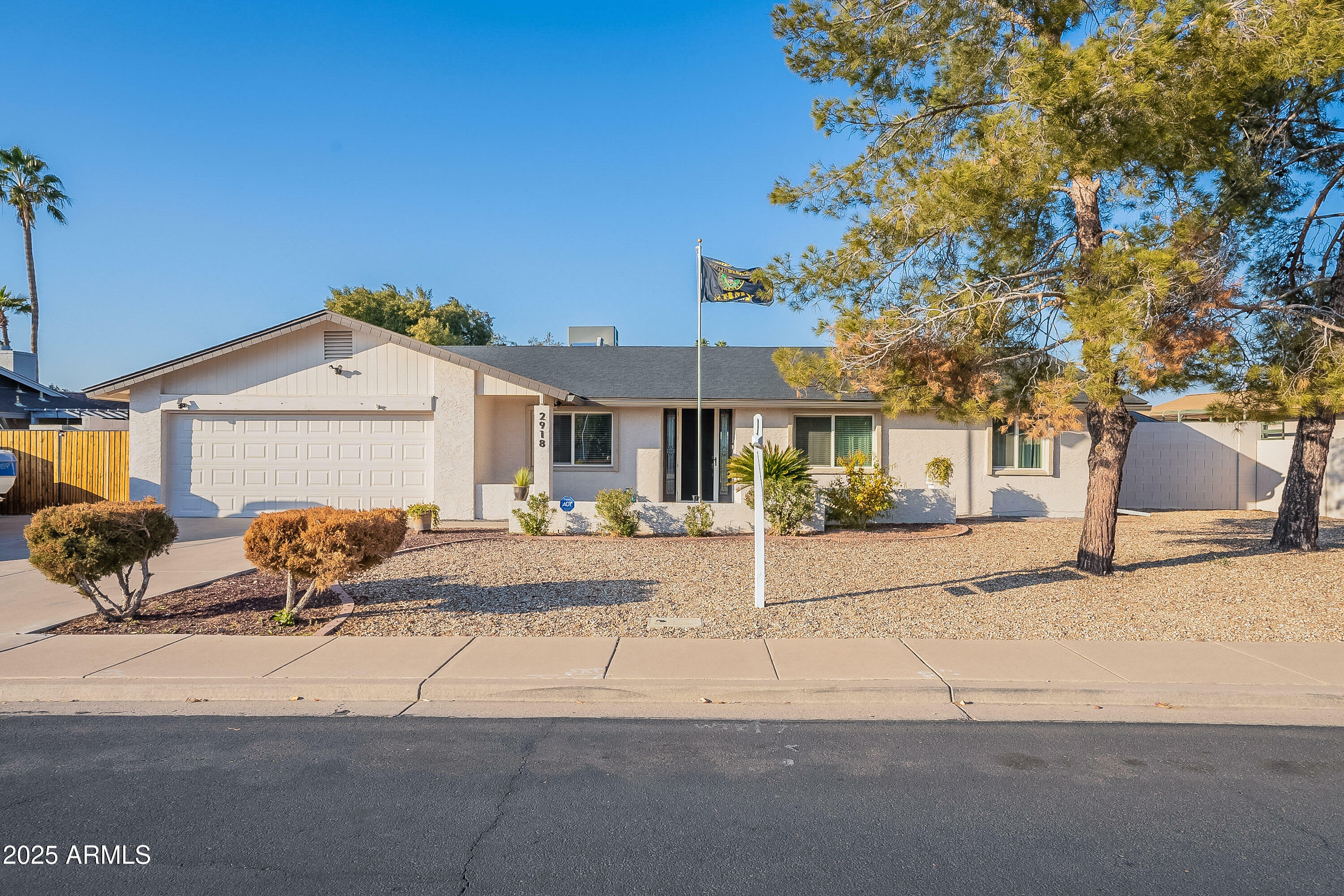 Property Photo:  2918 E Des Moines Street  AZ 85213 