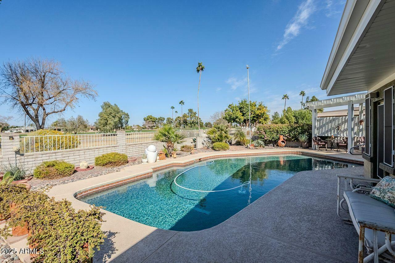 10814 W Palmeras Drive  Sun City AZ 85373 photo