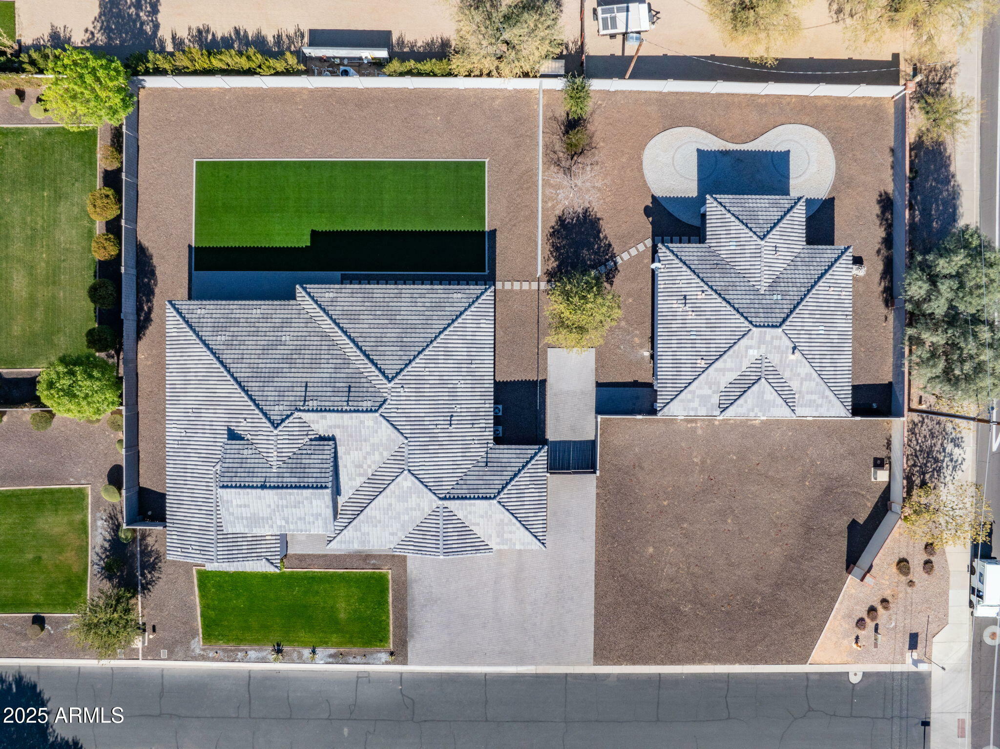 Property Photo: 4350 E Kings Avenue AZ 85032