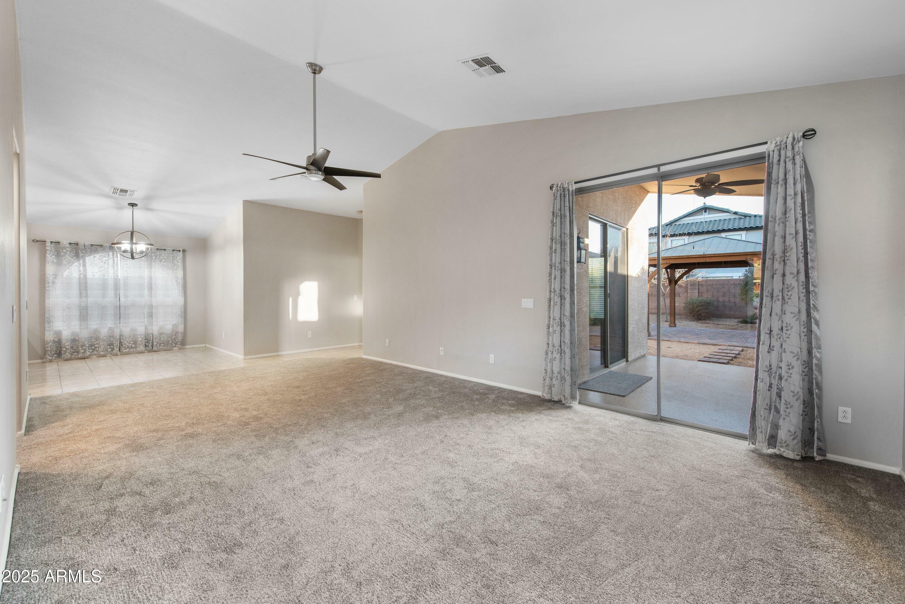 Property Photo:  747 E Daniella Drive  AZ 85140 