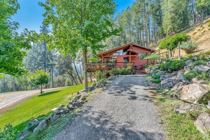 625 Tzabaco Creek Road  Geyserville CA 95441 photo