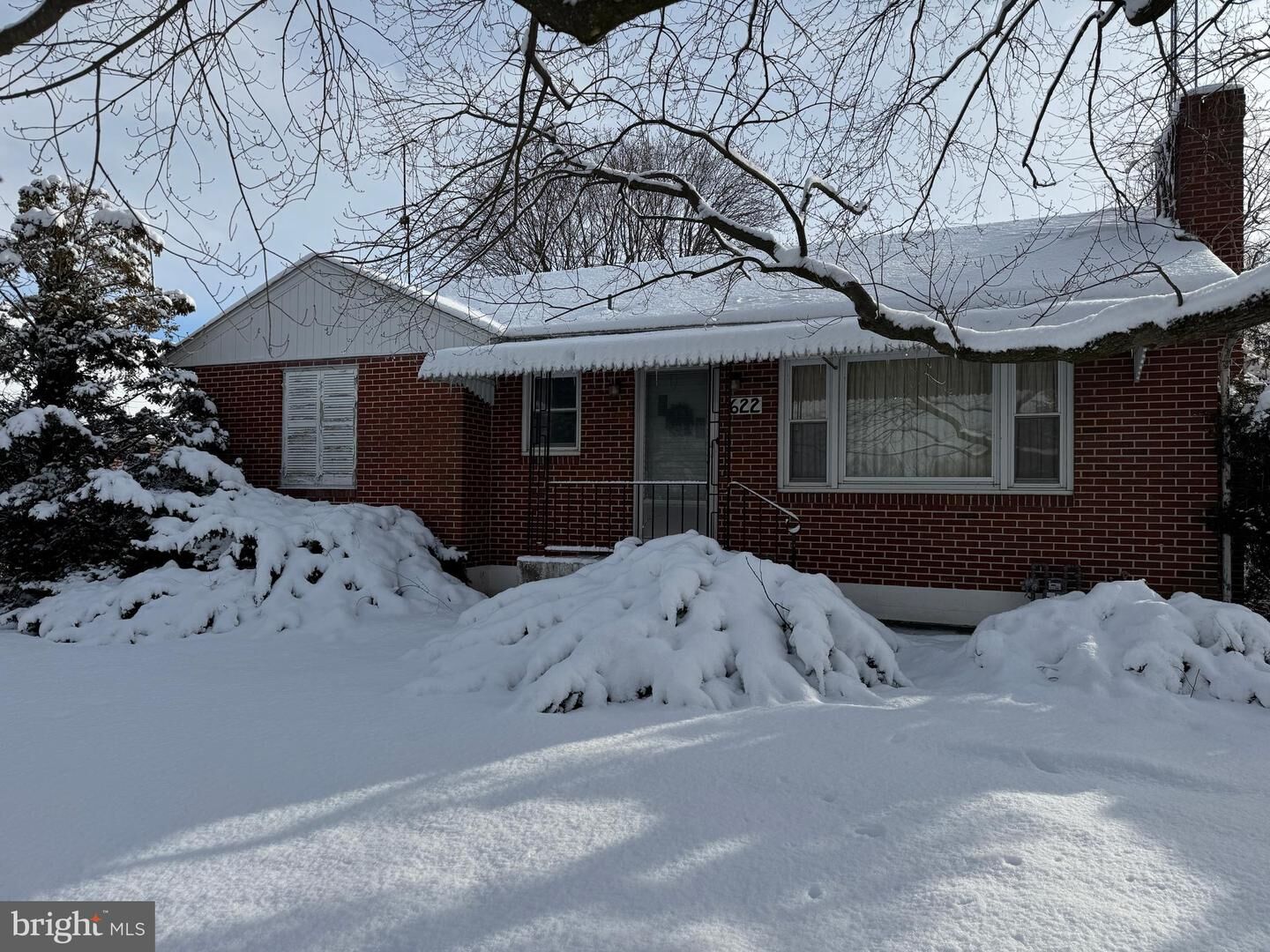 Property Photo:  622 S Allison Street  PA 17225 