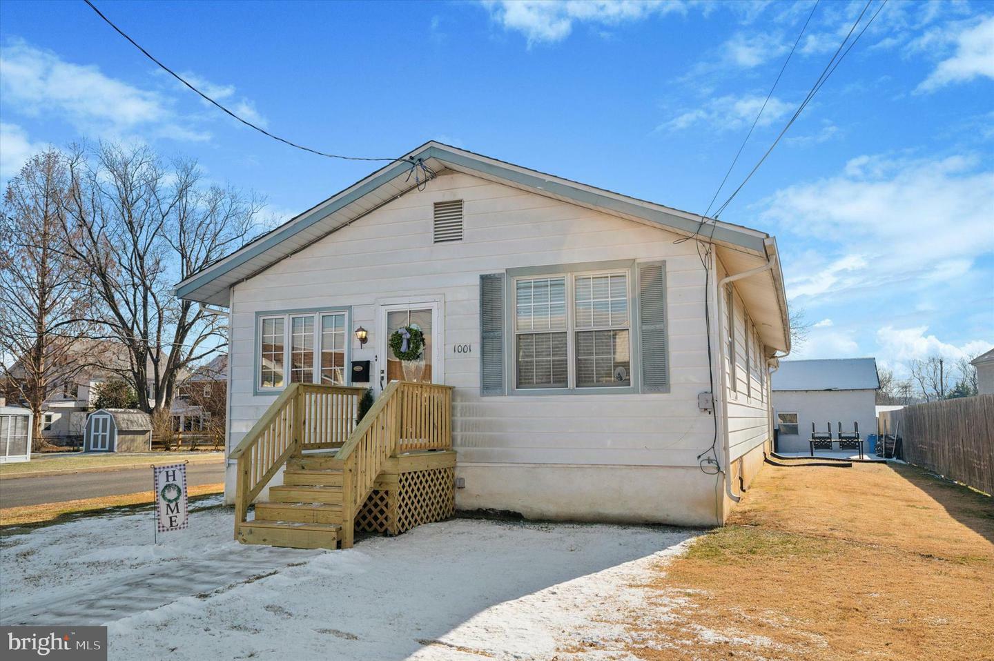 Property Photo:  1001 Randall Avenue  PA 19061 