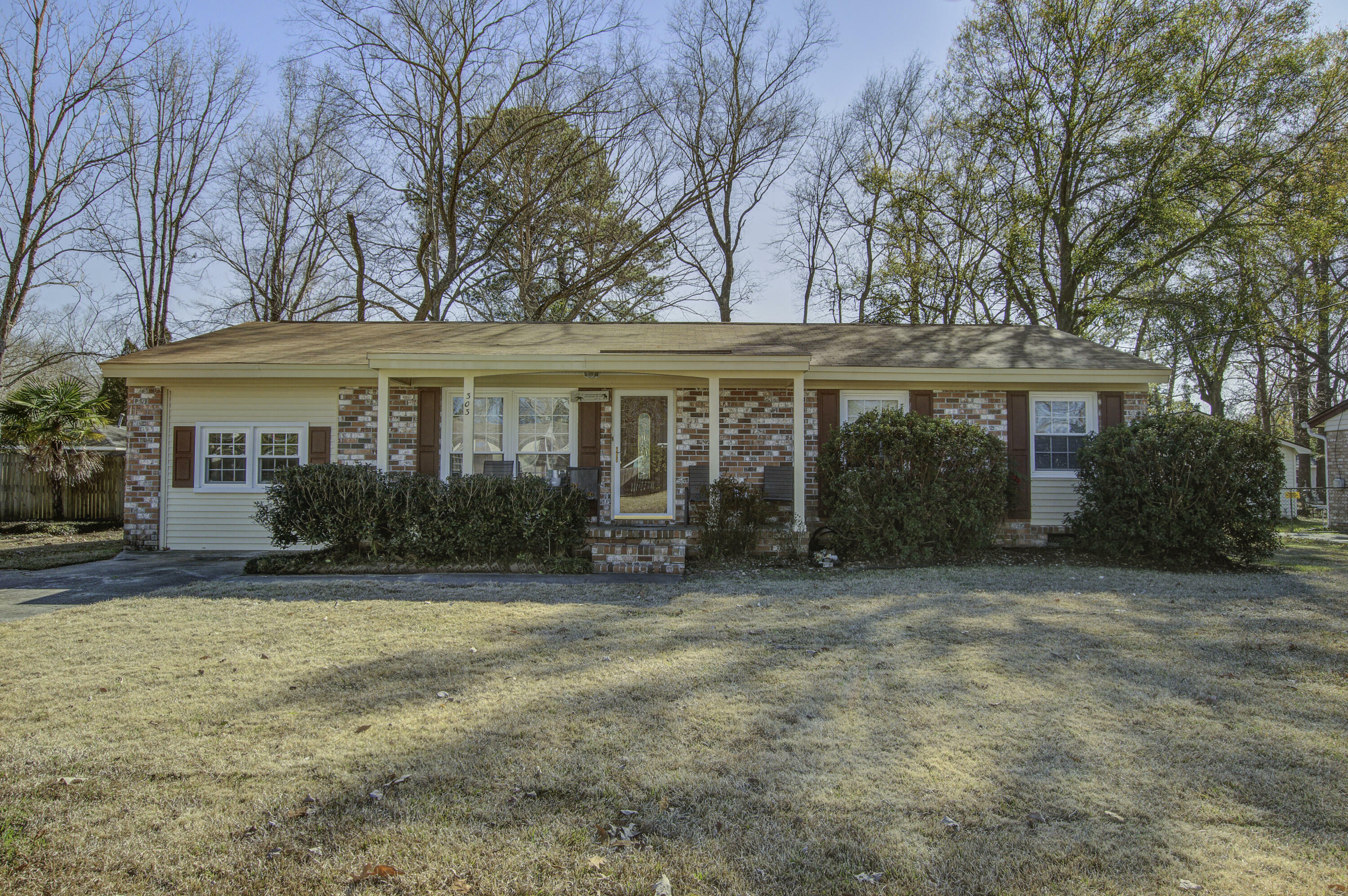 Property Photo:  303 Holly Avenue Avenue  SC 29445 