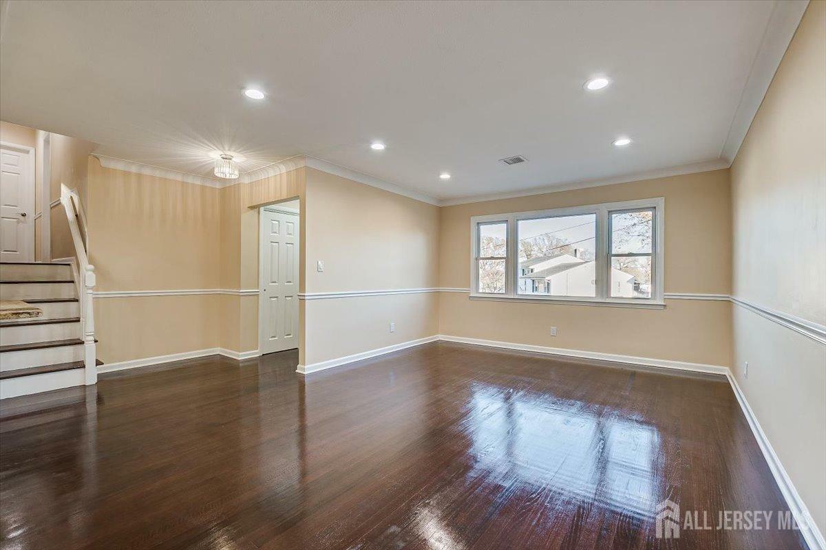 Property Photo:  4 Adelphi Court  NJ 08837 