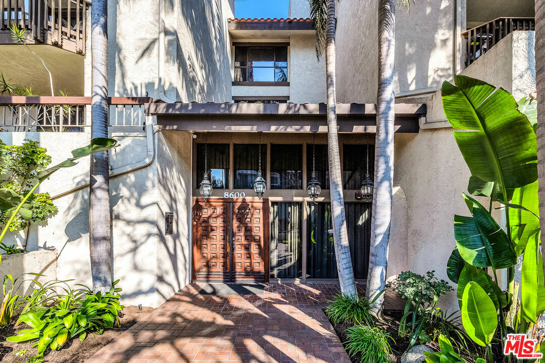 Property Photo:  8600   Tuscany Ave 303  CA 90293 