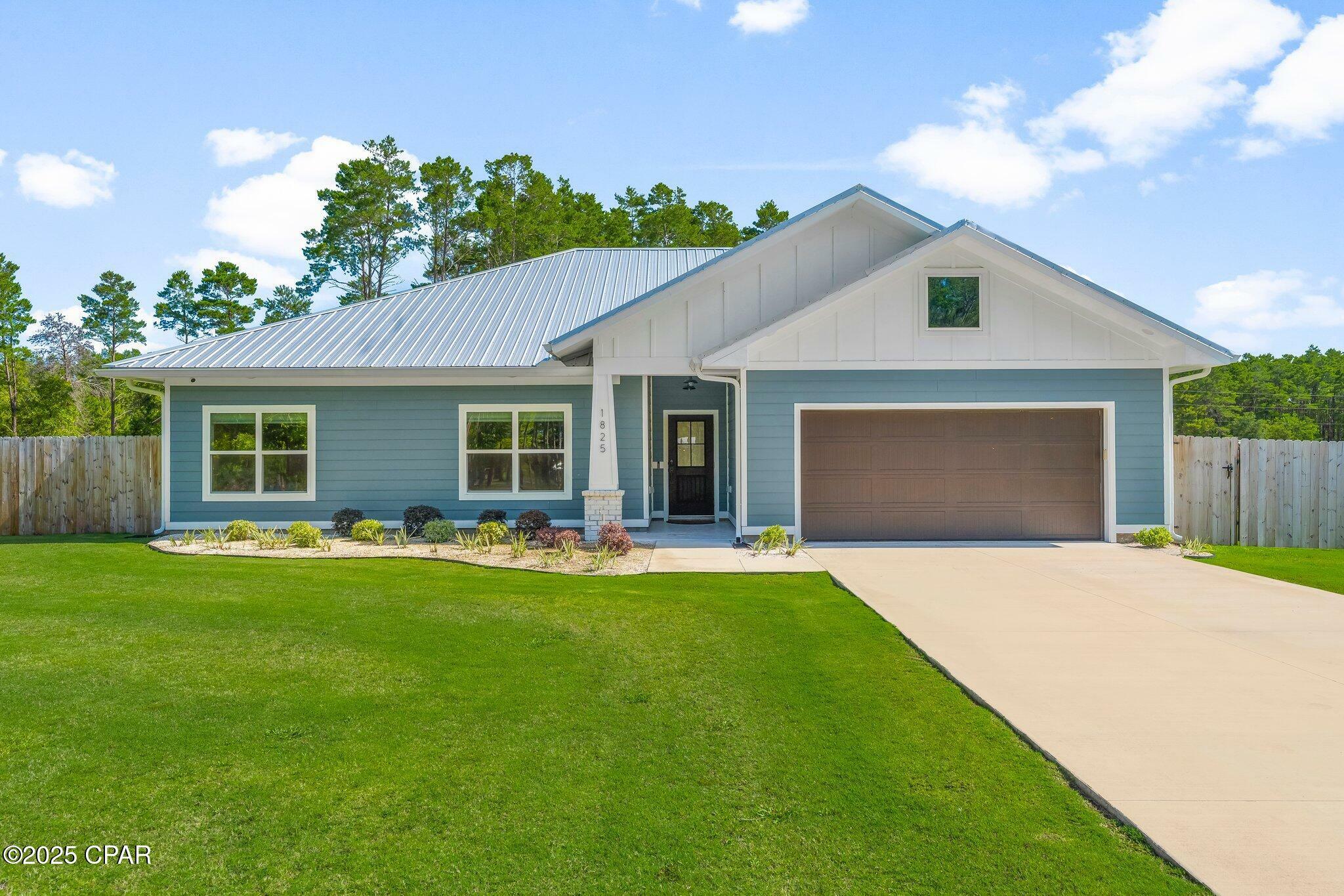 Property Photo: 1825 White Western Lake Lane FL 32409