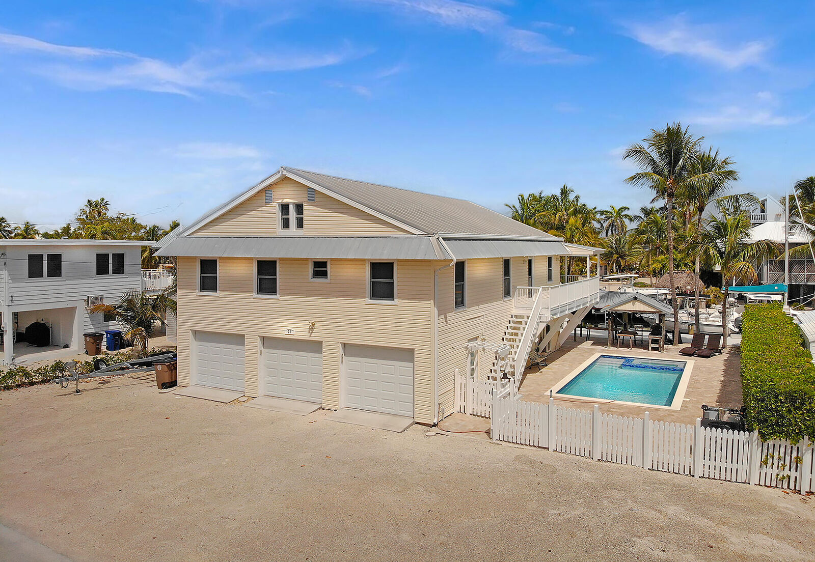 Property Photo: 28 Center Lane FL 33037