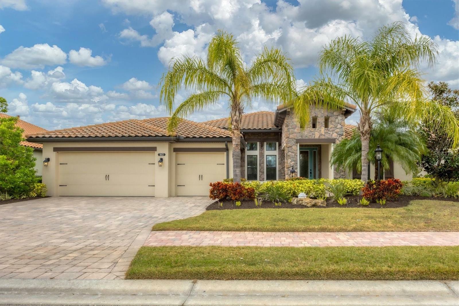 Property Photo: 16621 Berwick Terrace FL 34202