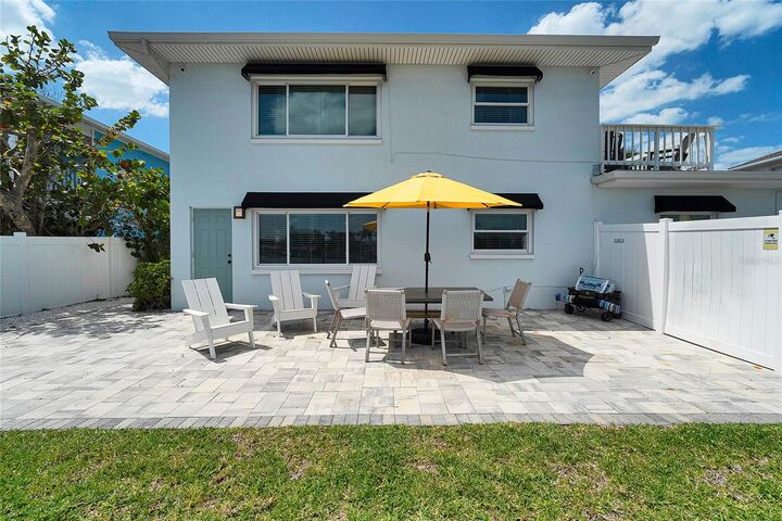 Property Photo:  2605 Bay Boulevard  FL 33785 