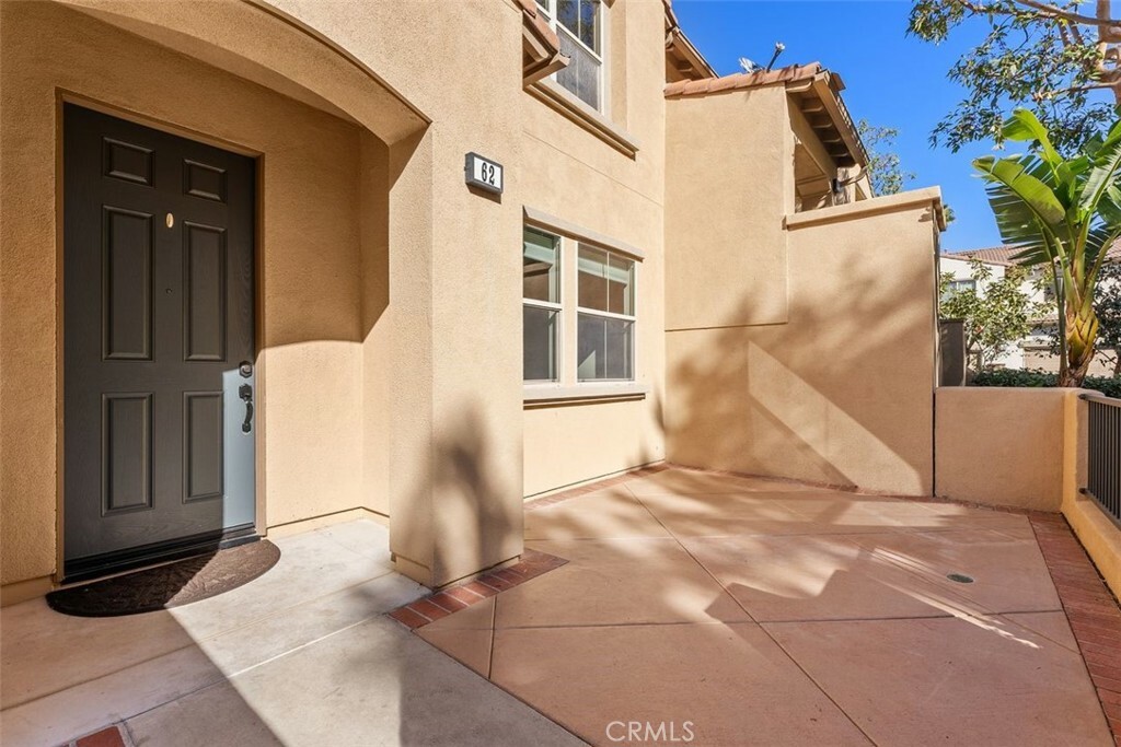 Property Photo: 62 Hedge Bloom CA 92618