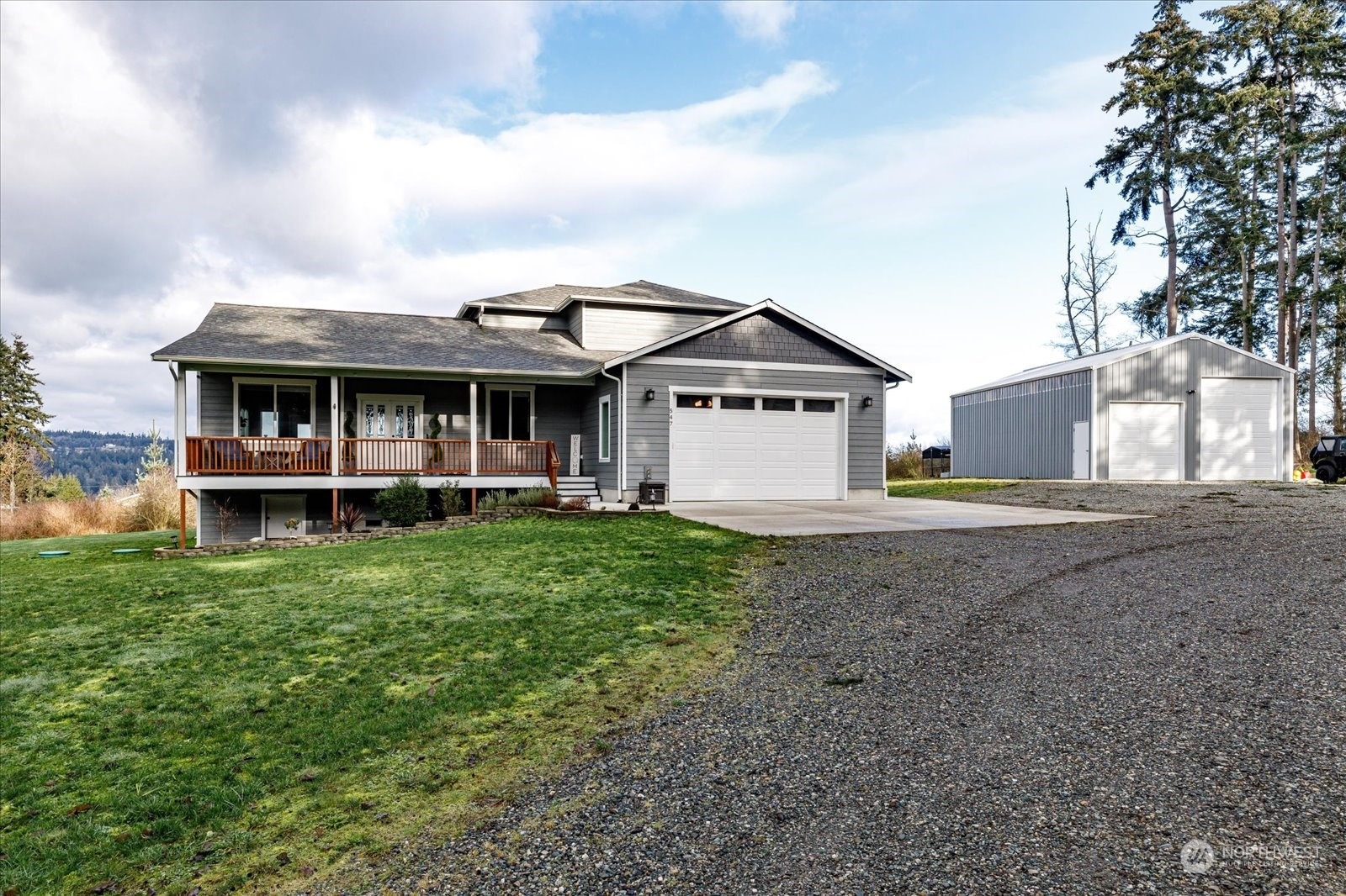 Property Photo:  547  Sawmill Road  WA 98277 