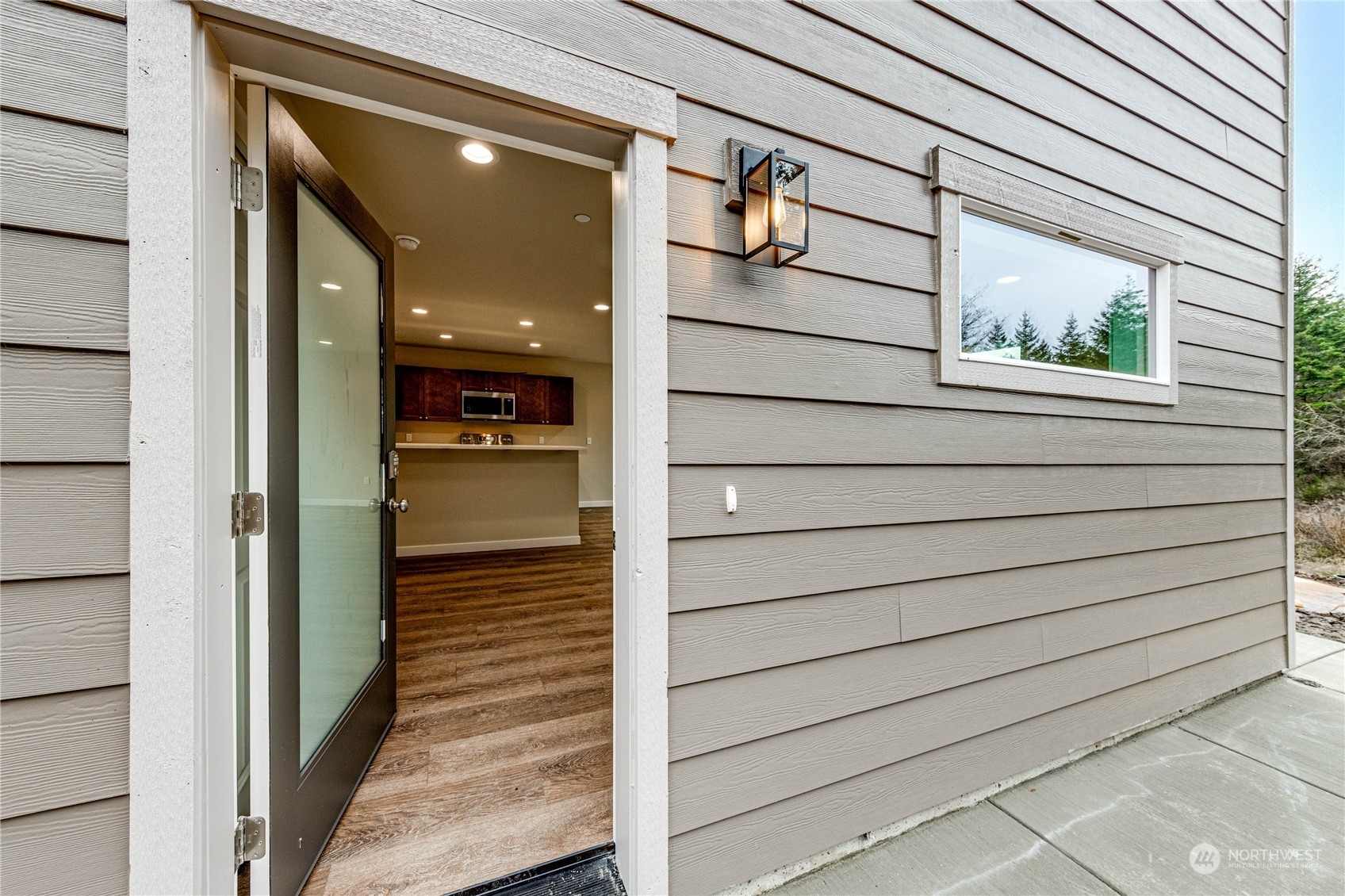 Property Photo:  210  Creekside Drive  WA 98362 