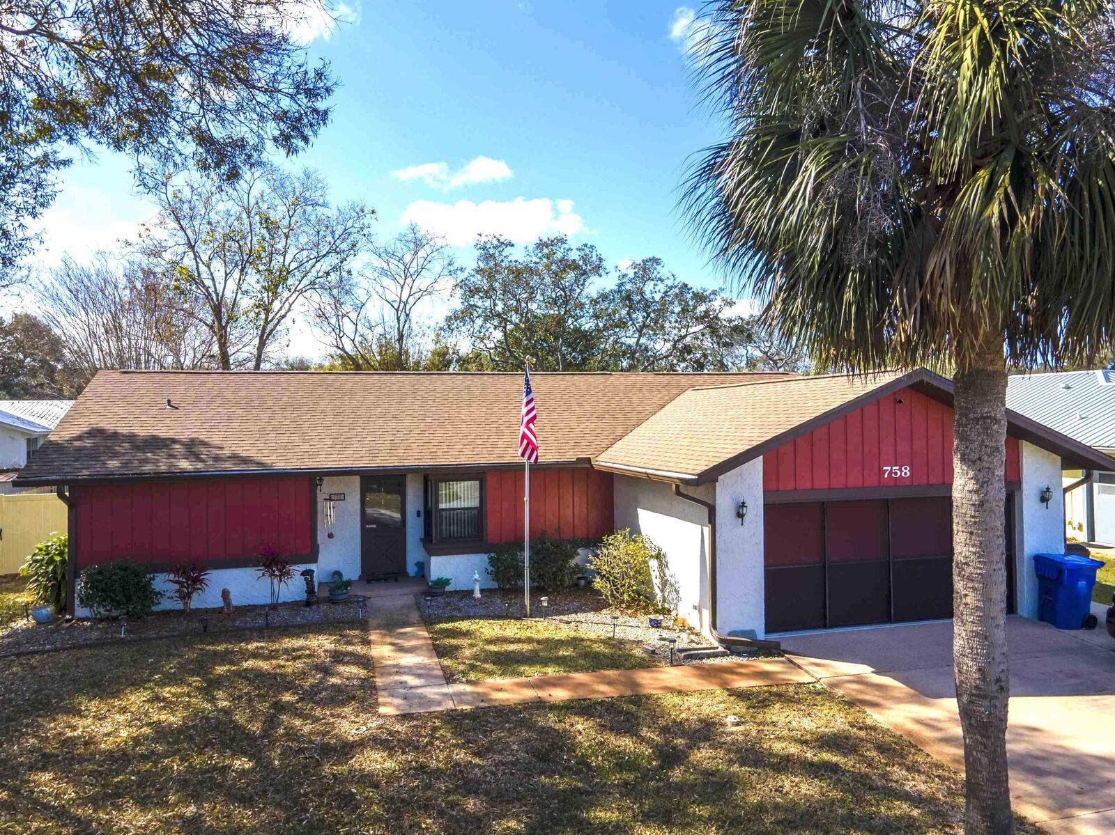 Property Photo: 758 Medina Avenue FL 32086