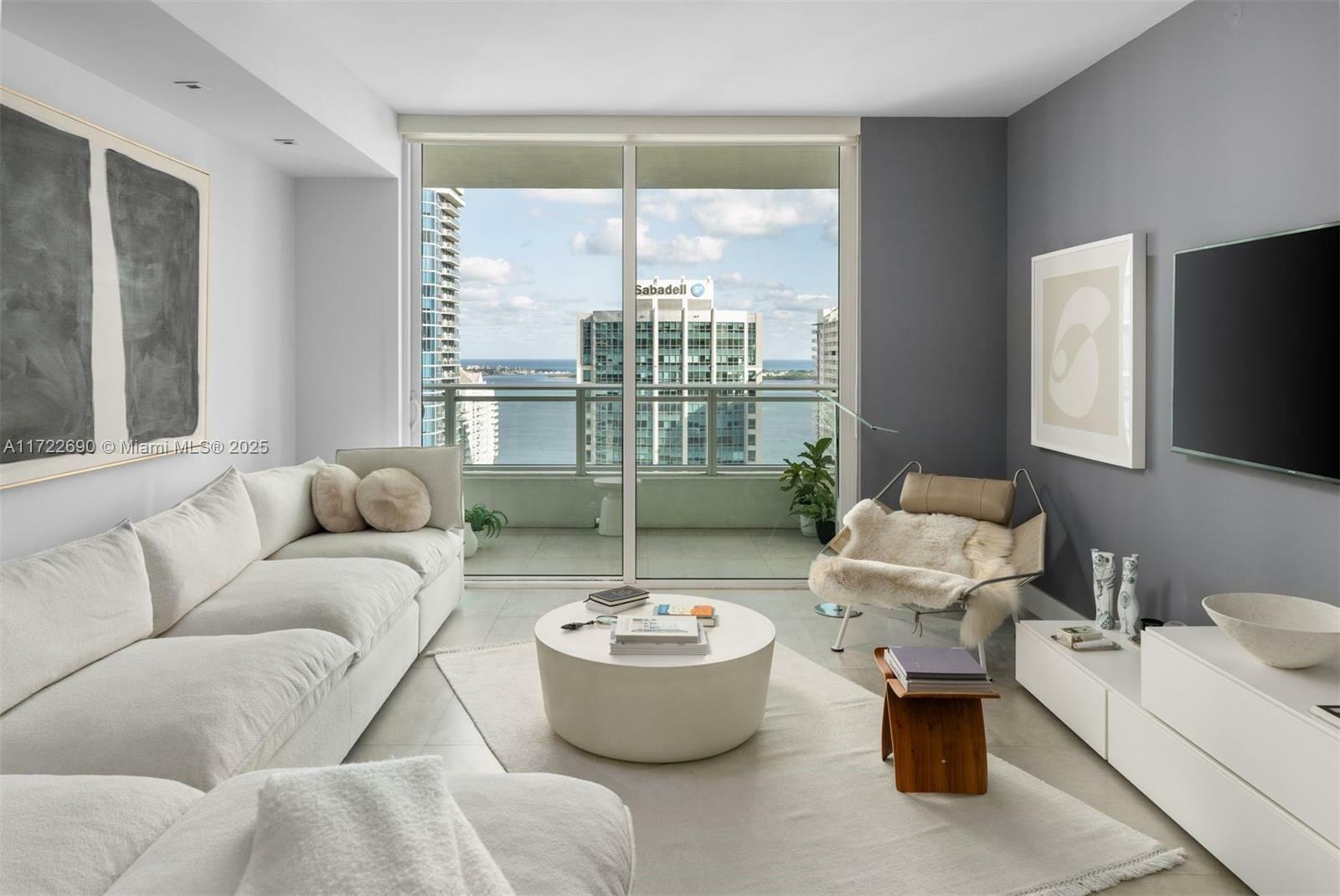 Property Photo:  1080 Brickell Ave 3404  FL 33131 