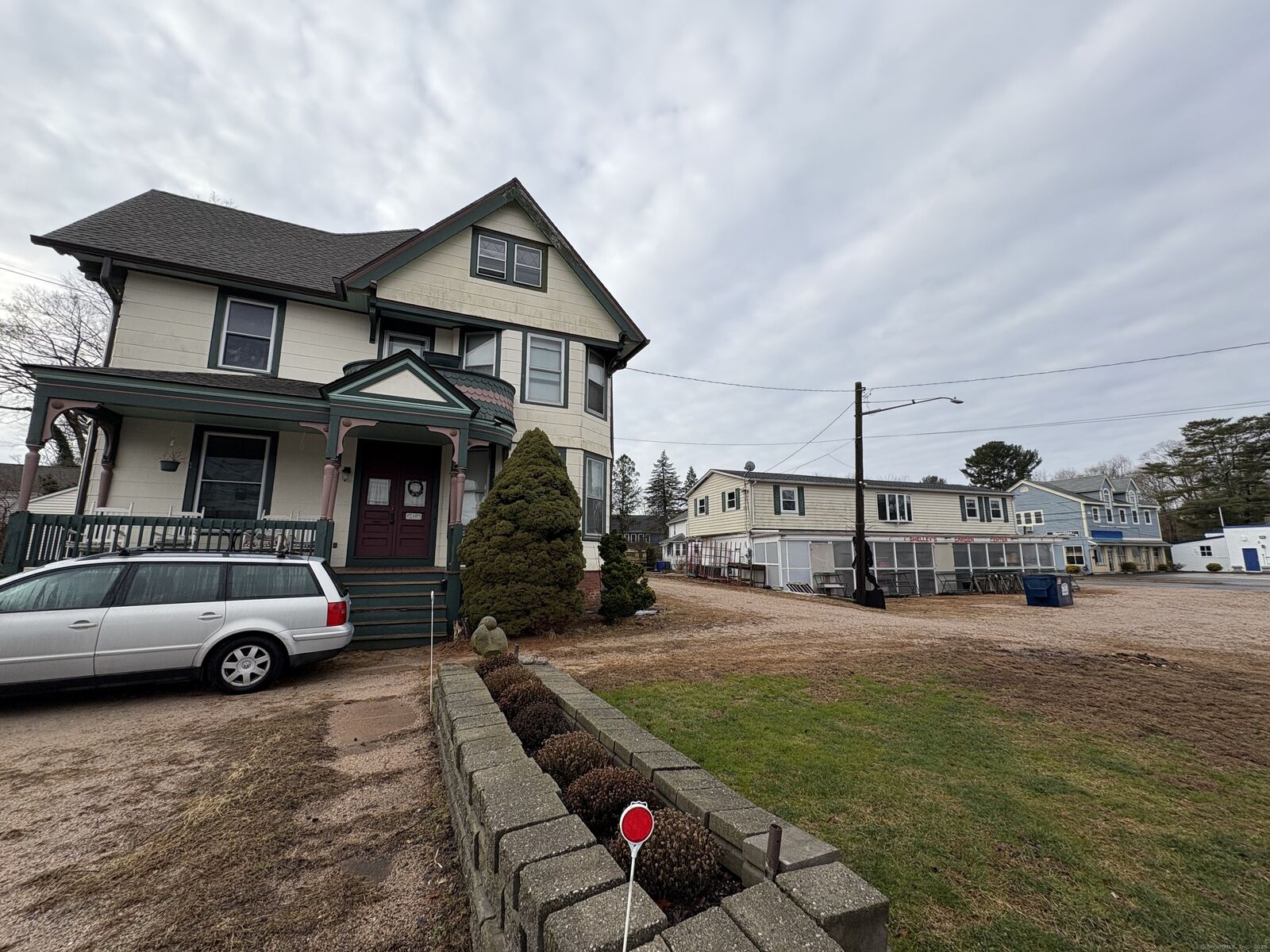Property Photo:  215 Main Street  CT 06405 