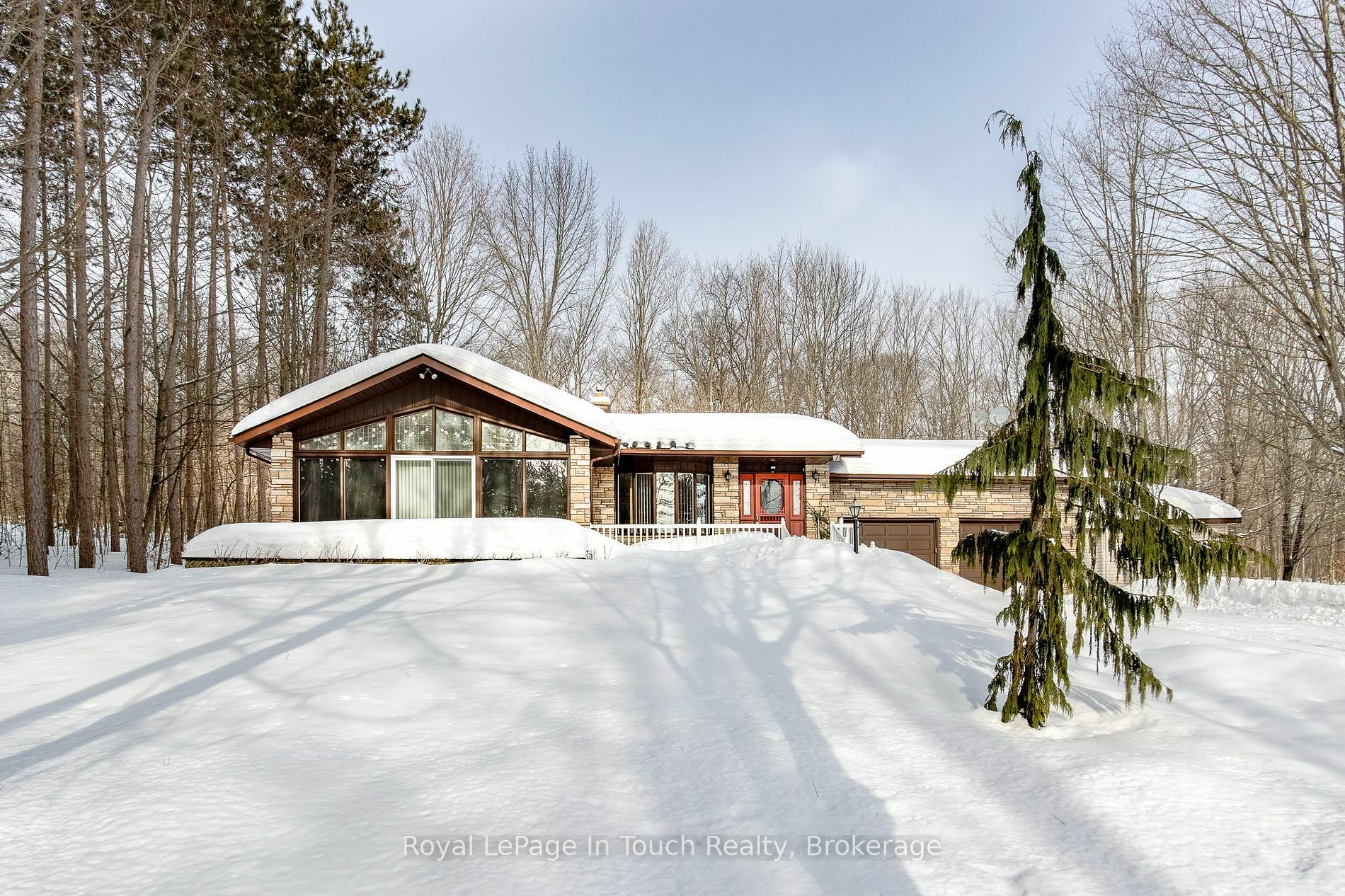 Property Photo:  61 Beaufort Cres  ON L9M 0B8 