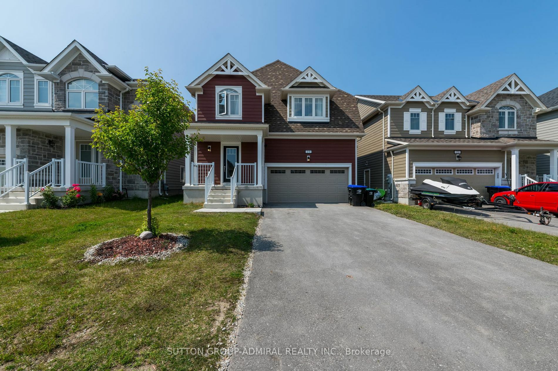 Property Photo:  19 Bobolink Dr  ON L9Z 0J2 