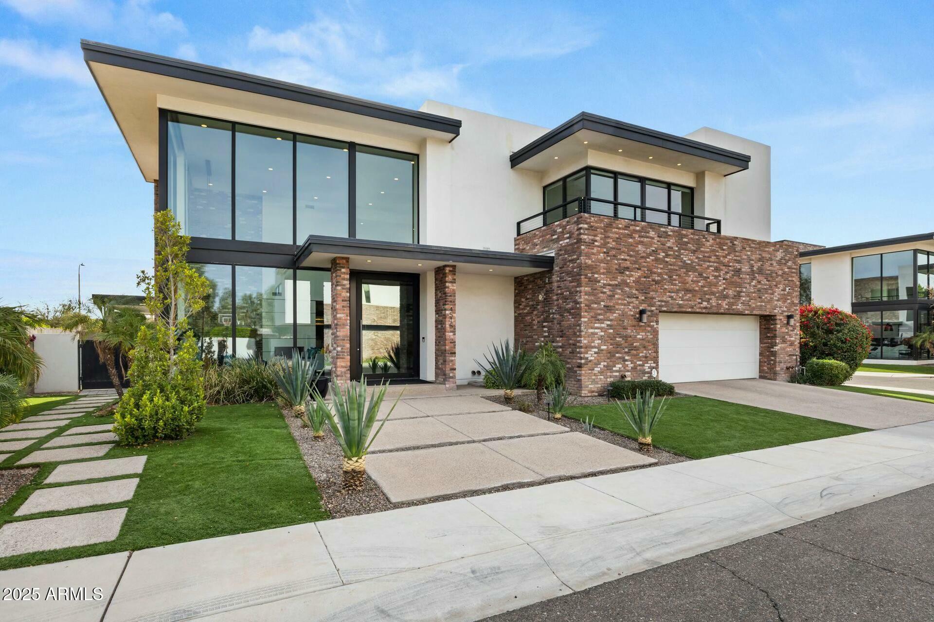 4515 N 36th Way  Phoenix AZ 85018 photo