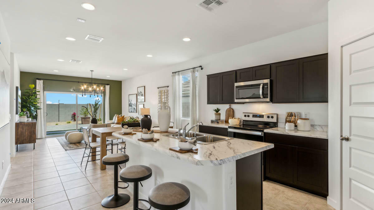 Property Photo: 5501 E Rock Bush Lane AZ 85140
