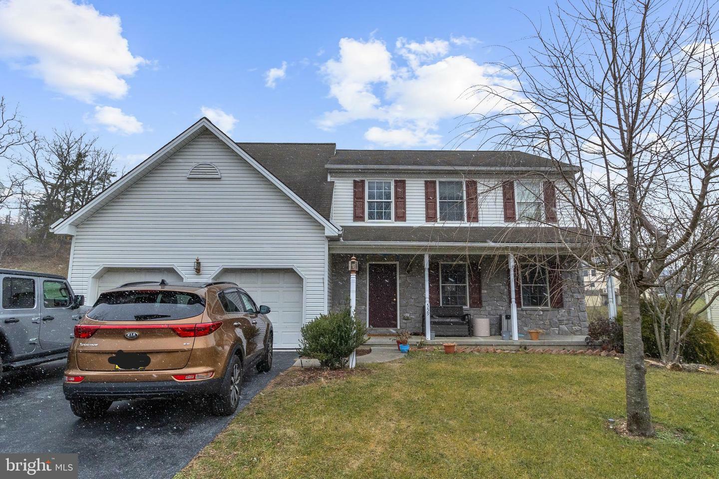 Property Photo:  559 Old Forge Court  PA 17111 