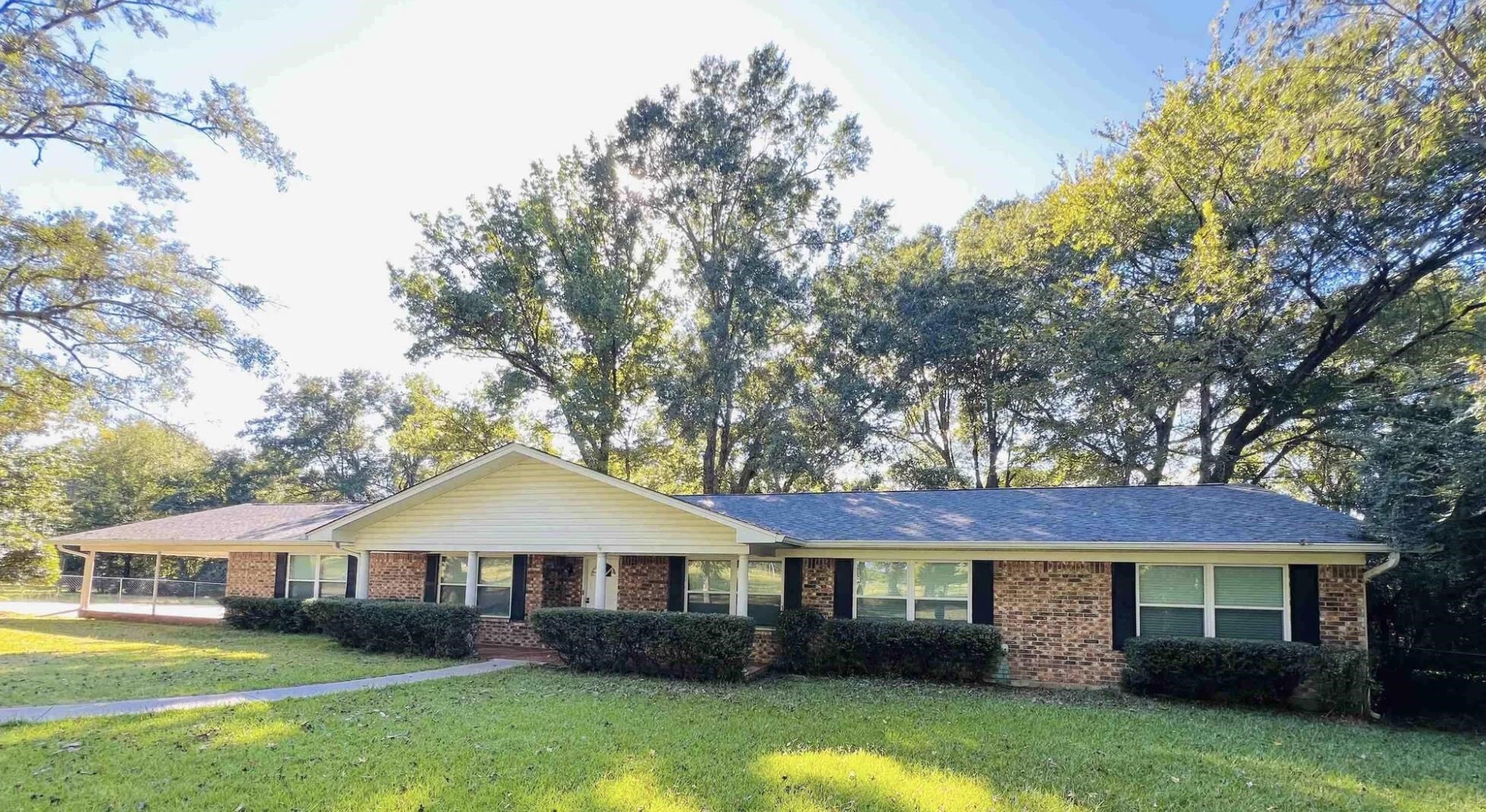 Property Photo: 6511 Harris Lane AR 71854