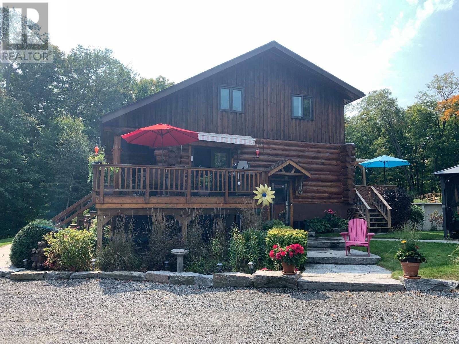 Photo de la propriété: 590 Deer Lake Road ON P0A 1X0