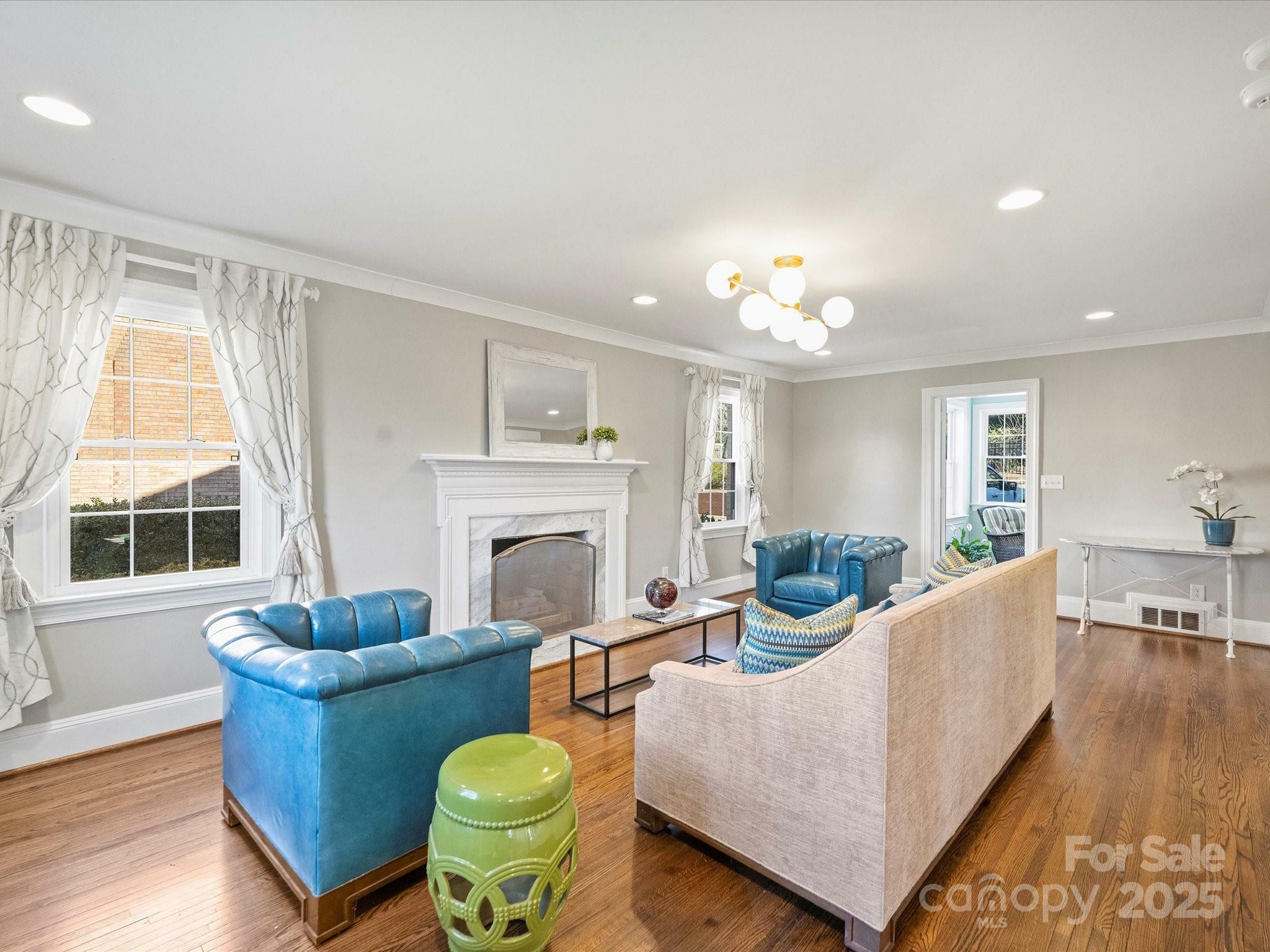 Property Photo: 2625 Croydon Road NC 28209