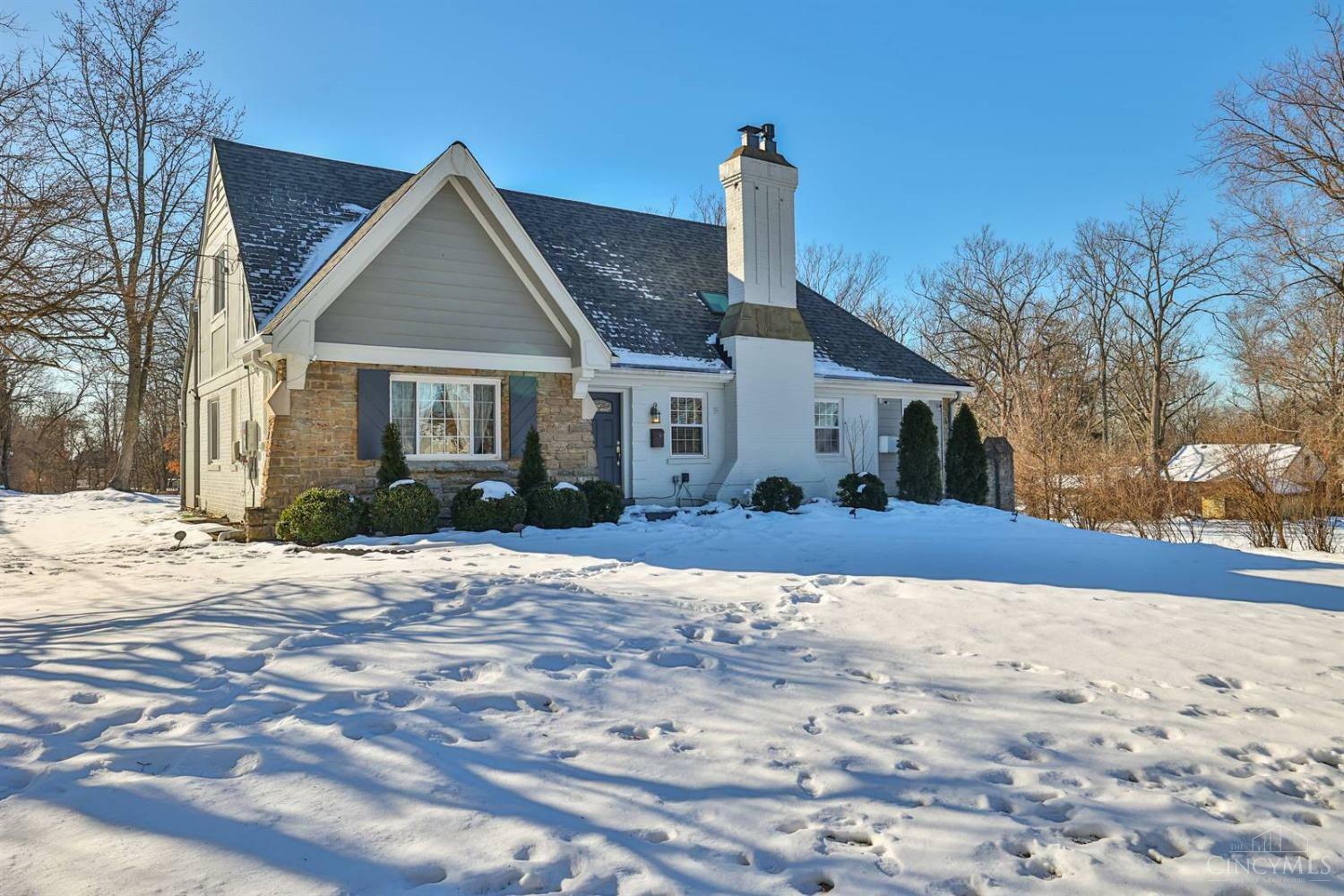 Property Photo:  3813 Woodford Road  OH 45213 