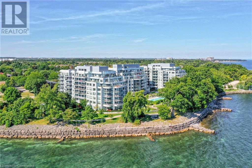 Photo de la propriété:  3500 Lakeshore Road West  ON L6L 0B4 