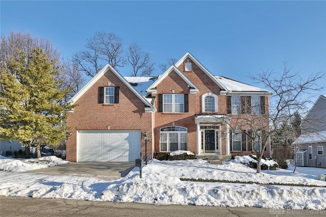 Property Photo: 2462 Forest Oaks Drive OH 45431