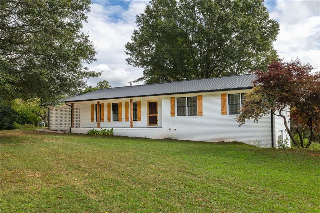 Property Photo: 214 Sweetwater Juno Road GA 30534
