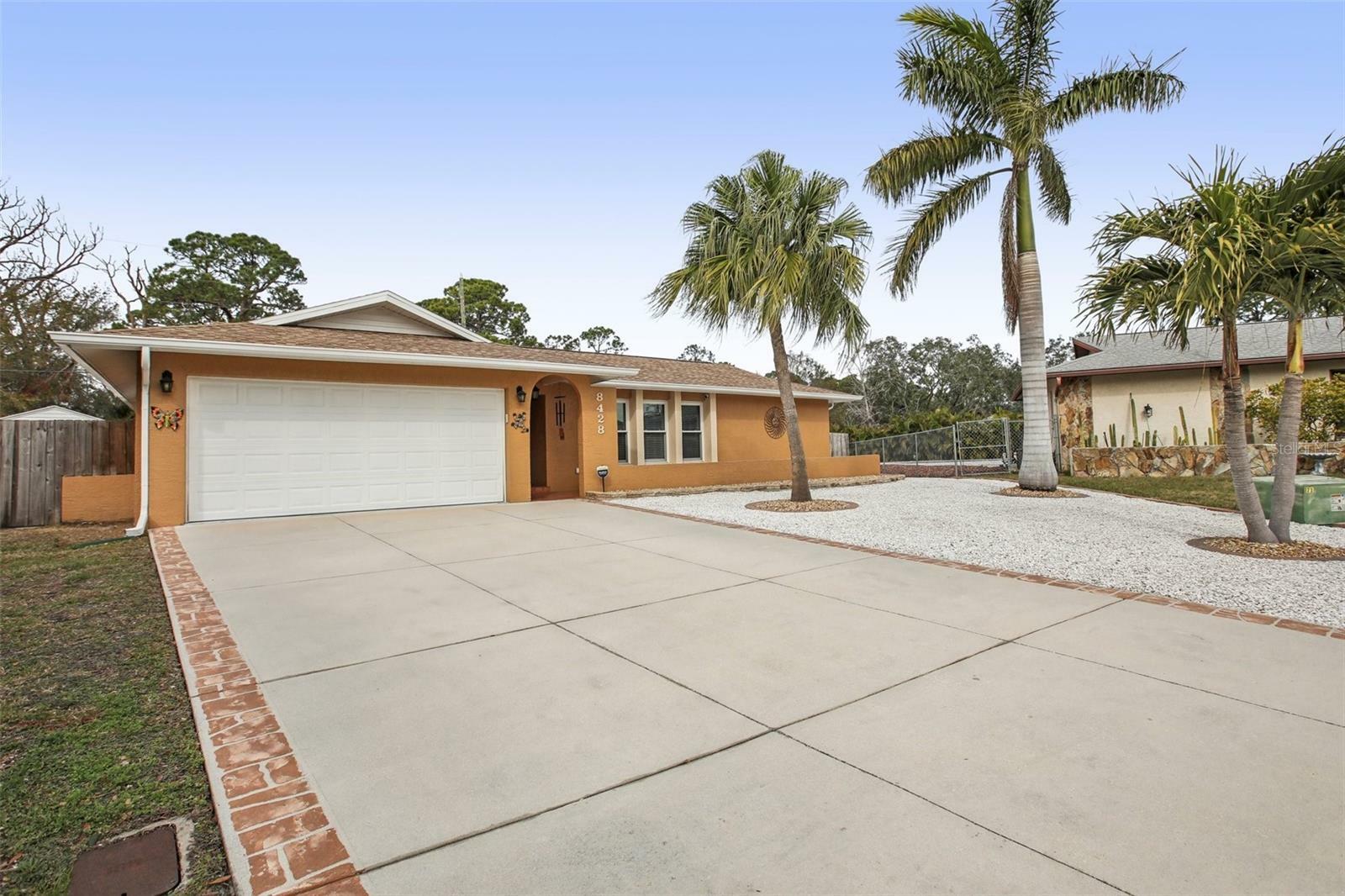 Property Photo:  8428 Parkwood Boulevard  FL 33777 