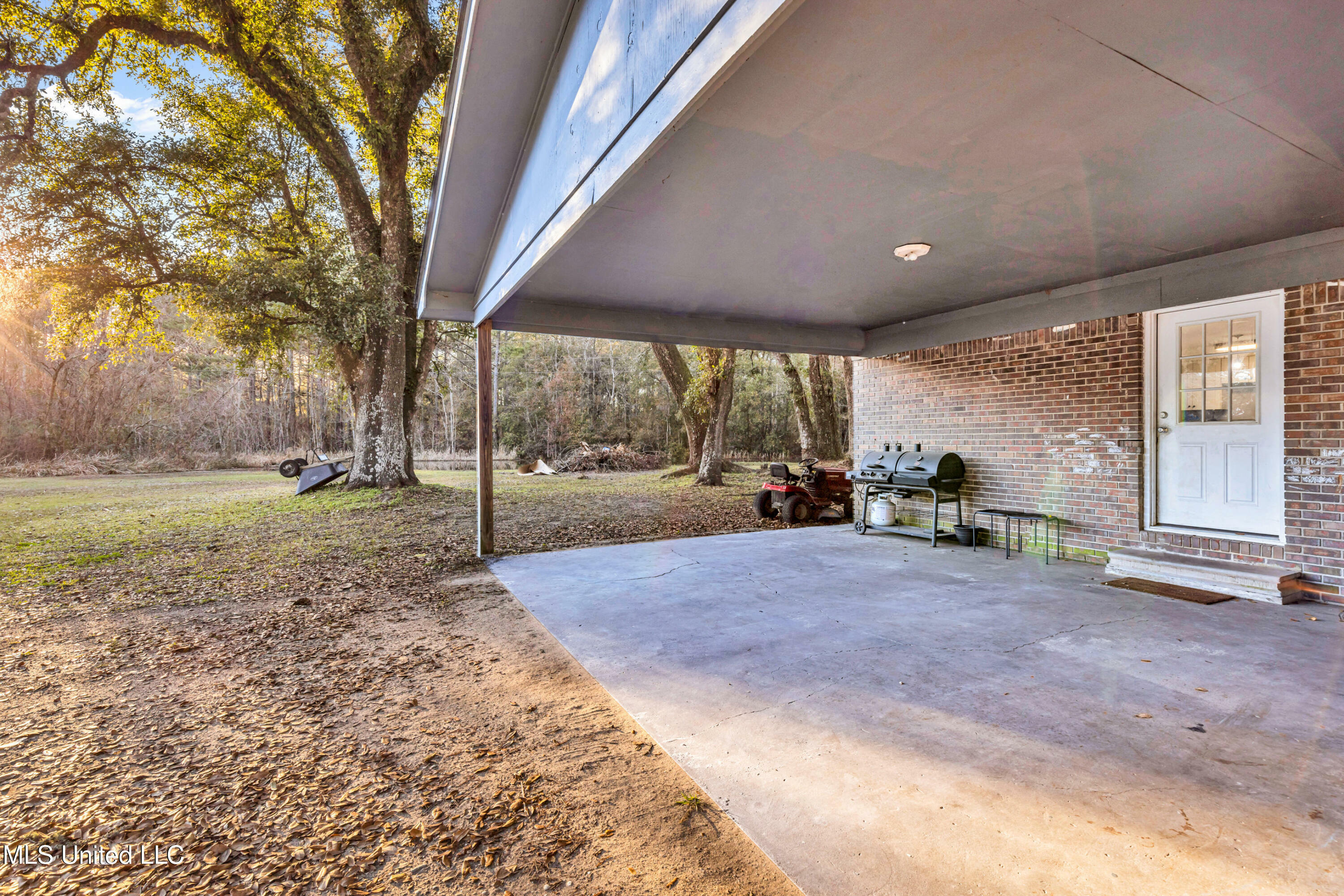 Property Photo: 25825 Setina Road MS 39452