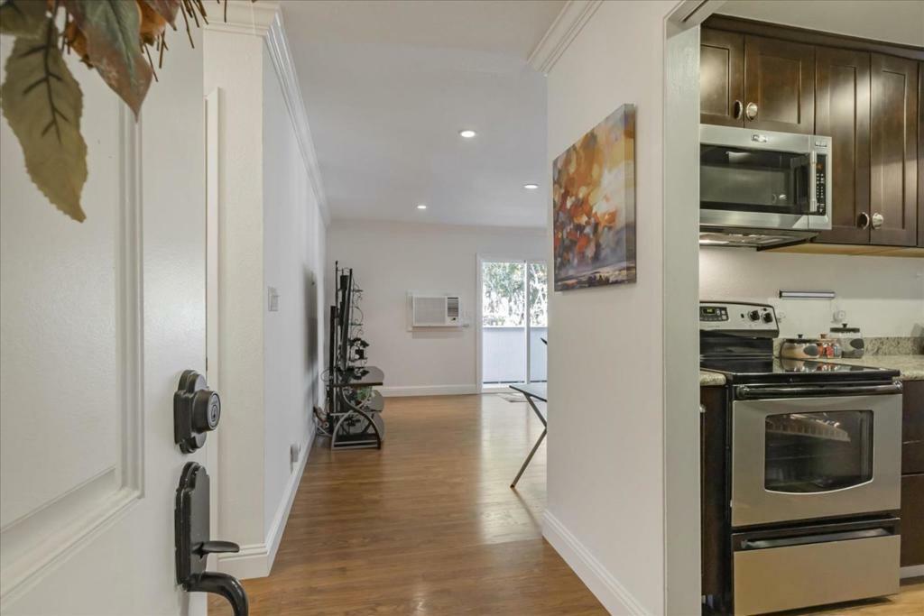 Property Photo:  1898 Meridian Avenue 43  CA 95125 