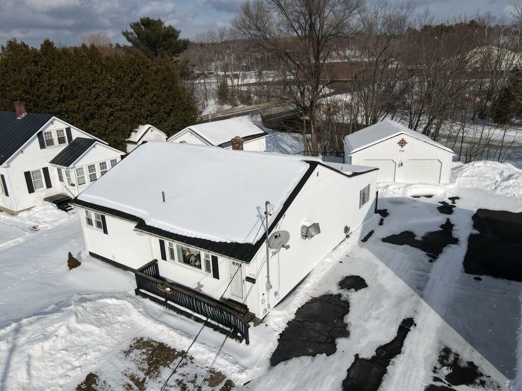 Property Photo:  433 Aroostook Avenue  ME 04462 