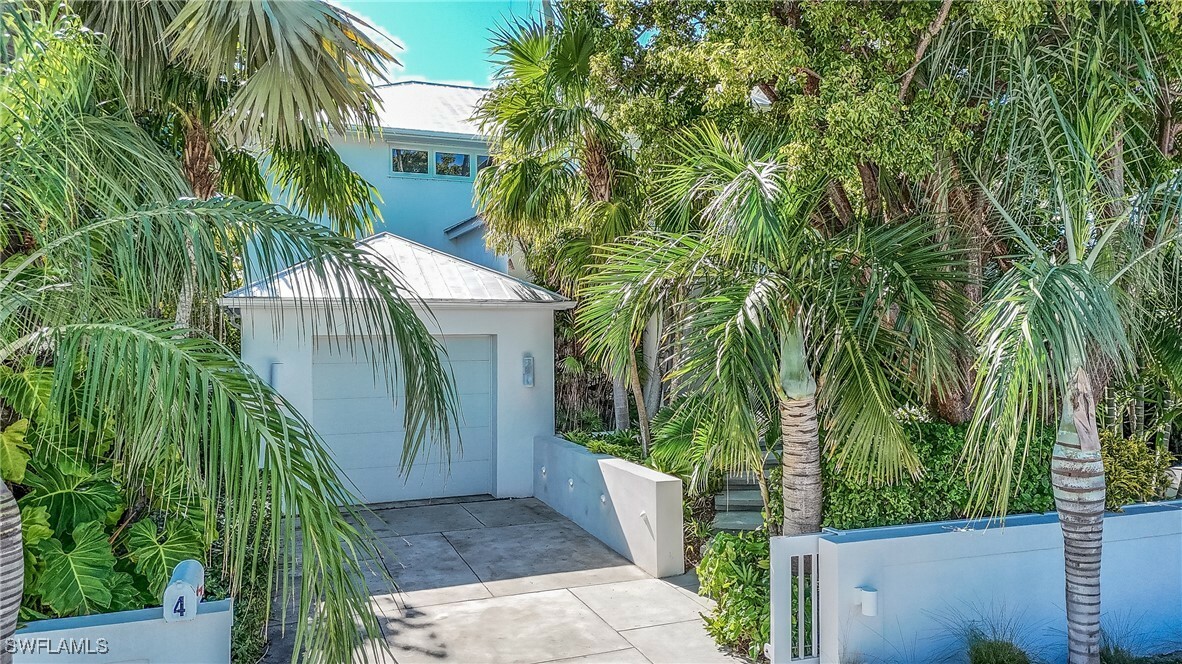 Property Photo:  4 Coconut Drive  FL 33040 