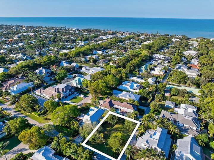 Property Photo: 245 5th St N FL 34102