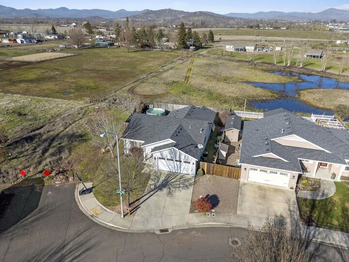 3913 Cole Drive  White City OR 97503 photo