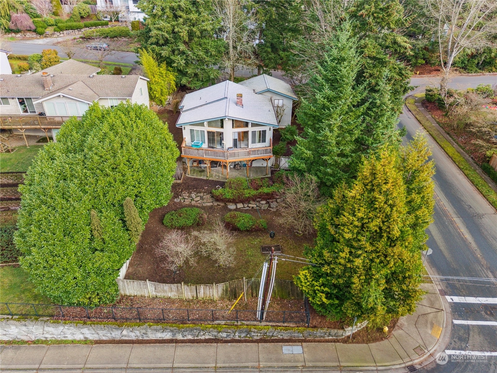 Property Photo:  9803  159th Place NE  WA 98052 