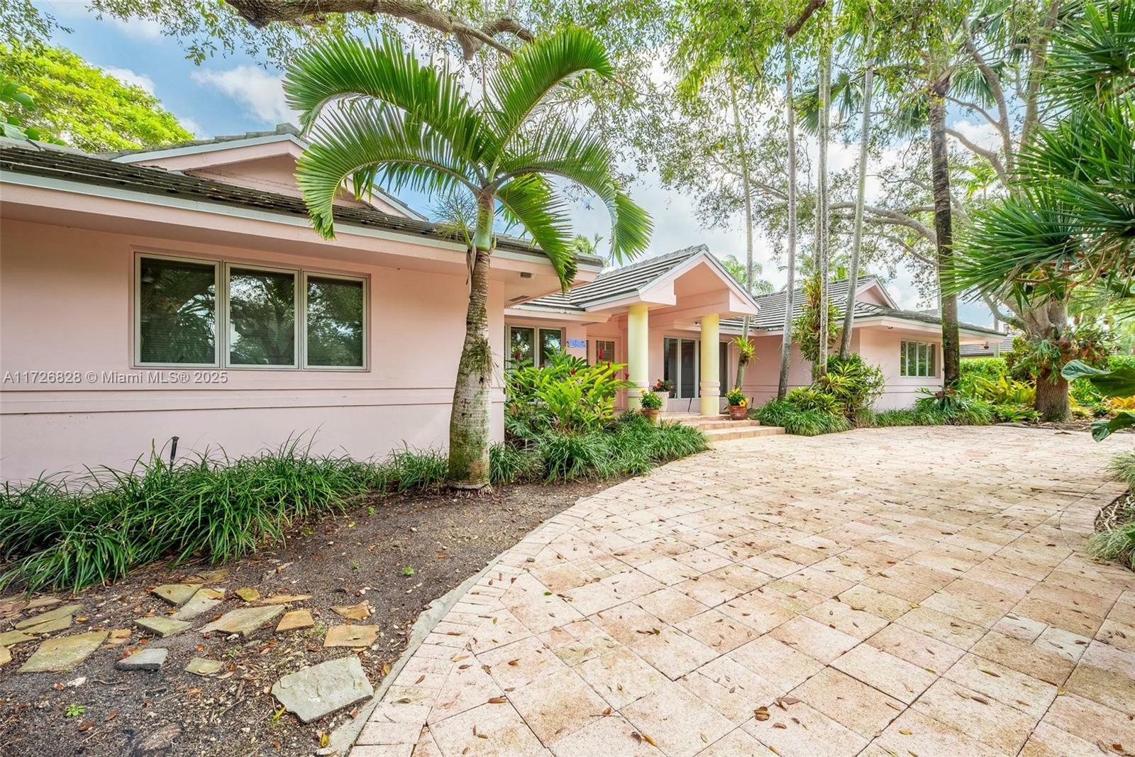 Property Photo: 12845 SW 107th Ct FL 33176
