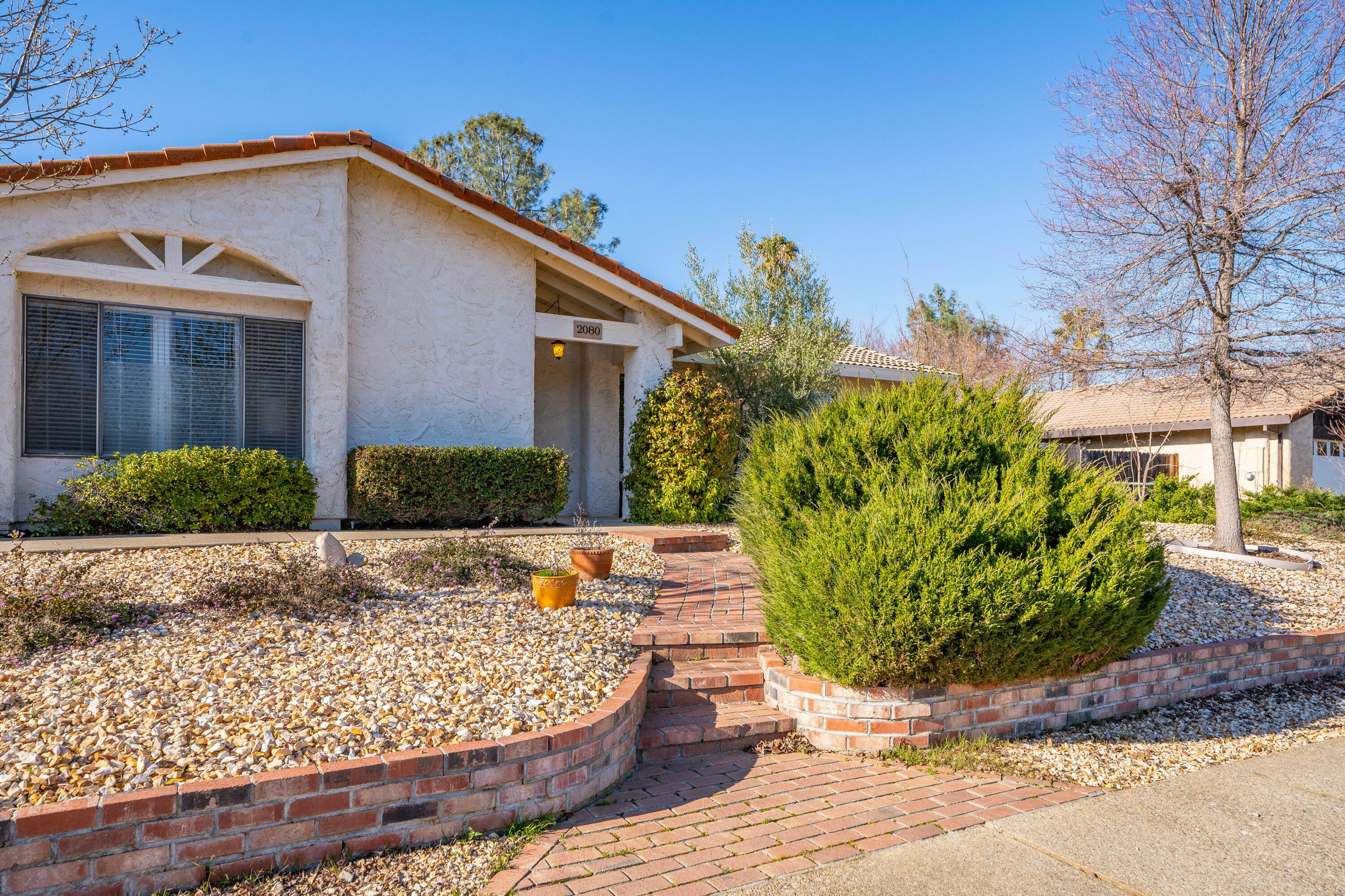 Property Photo:  2080 Winchester Place  CA 96001 