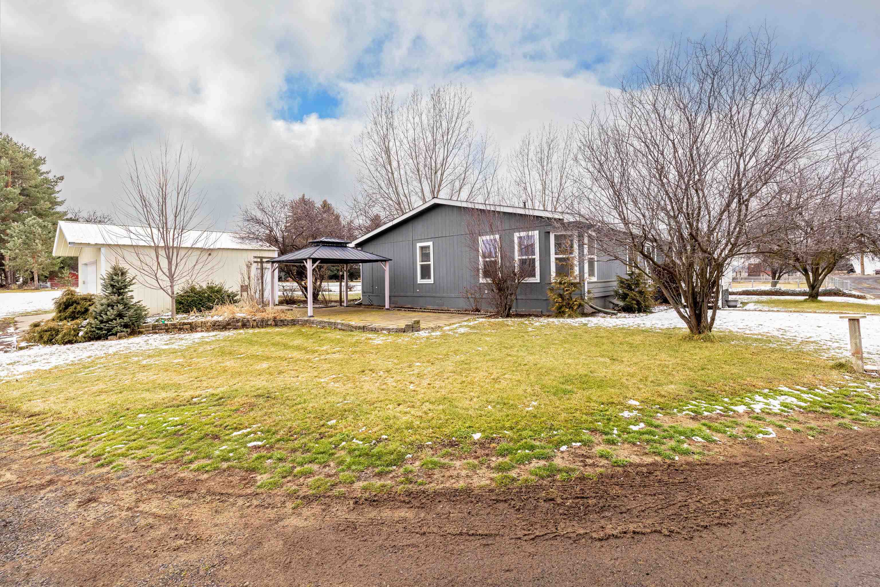 Property Photo:  7107 S Craig Rd  WA 99004 