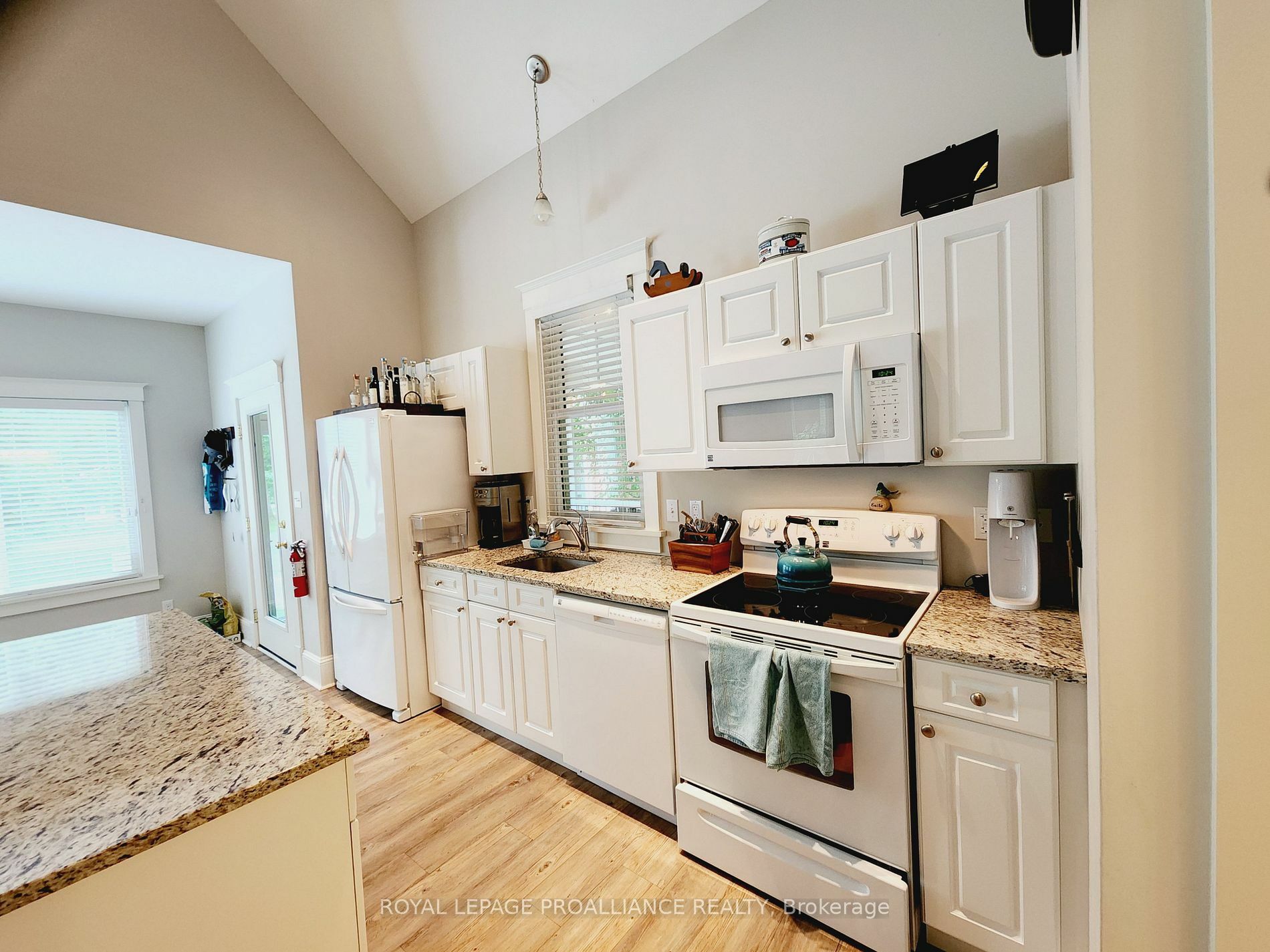 Property Photo:  16 Pine Forest Lane  ON K0K 1P0 