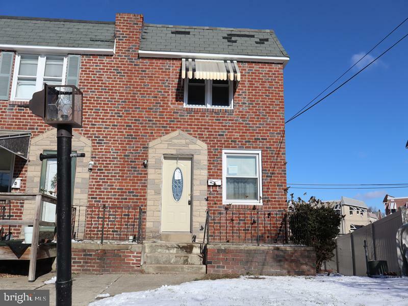 Property Photo:  110 Lynn Road  PA 19078 