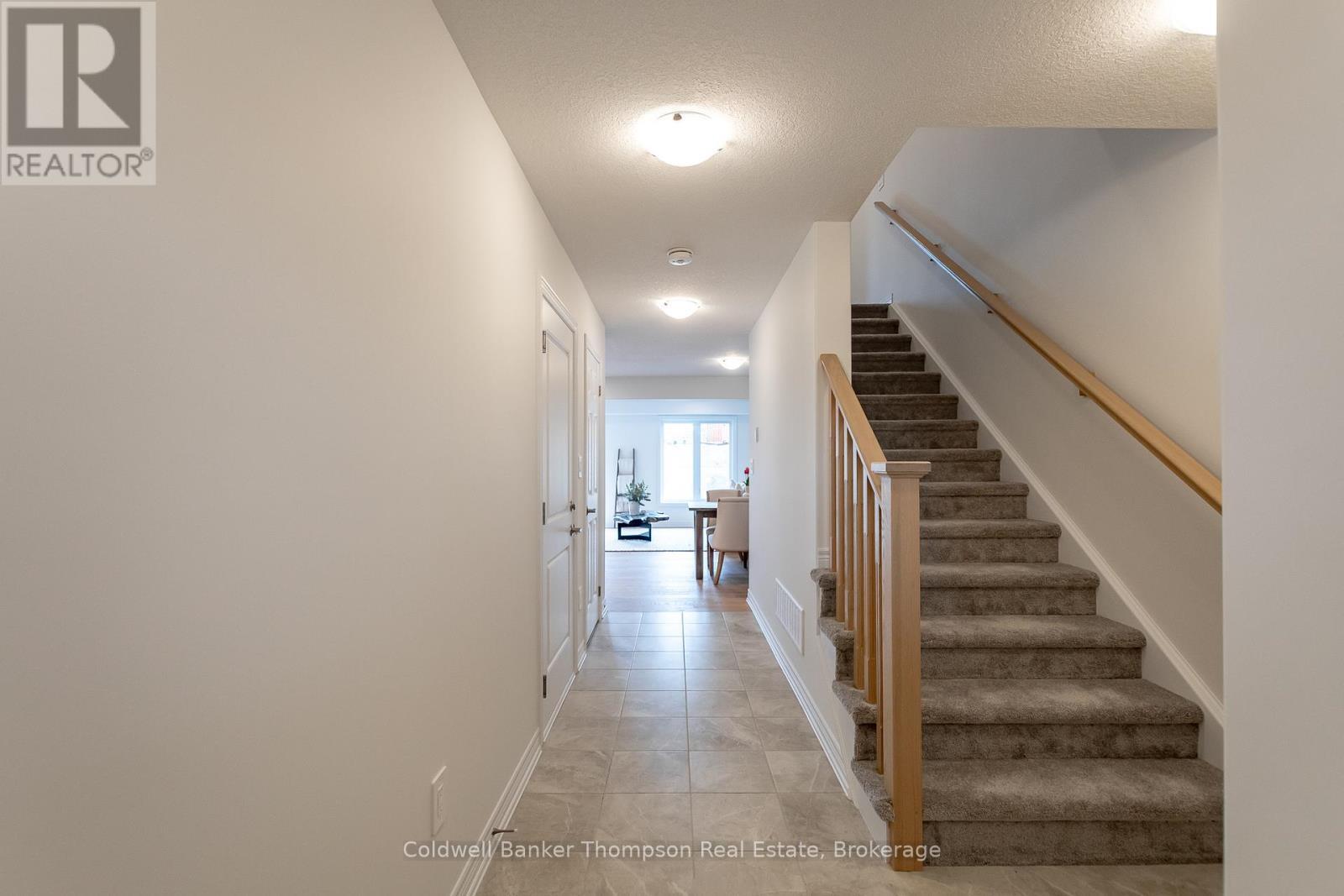 Photo de la propriété:  49 Charles Morley Boulevard  ON P1H 0G5 