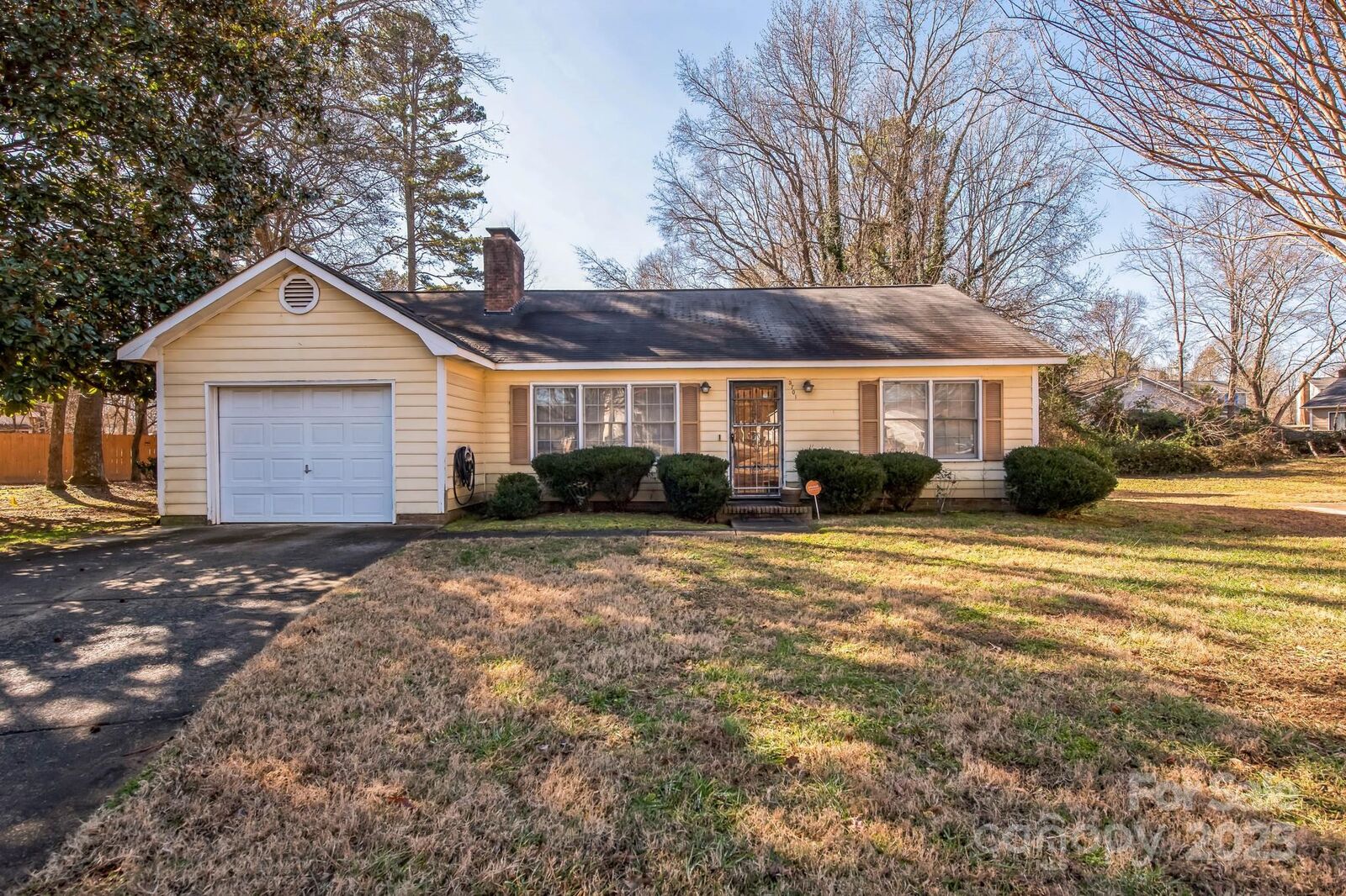 Property Photo:  5701 Glenshire Court  NC 28269 