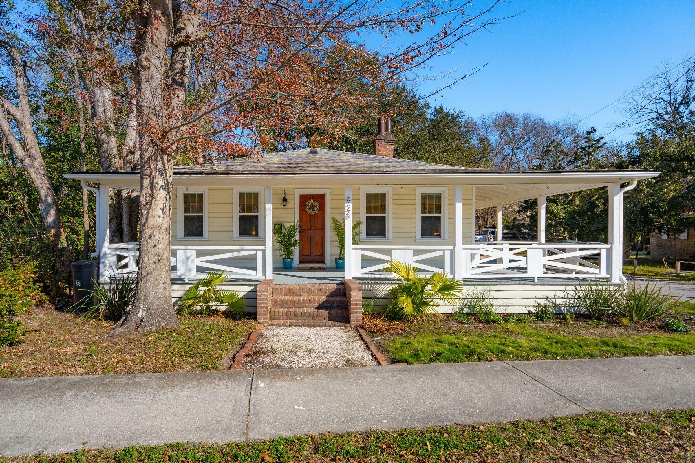Property Photo: 926 Magnolia Road SC 29407