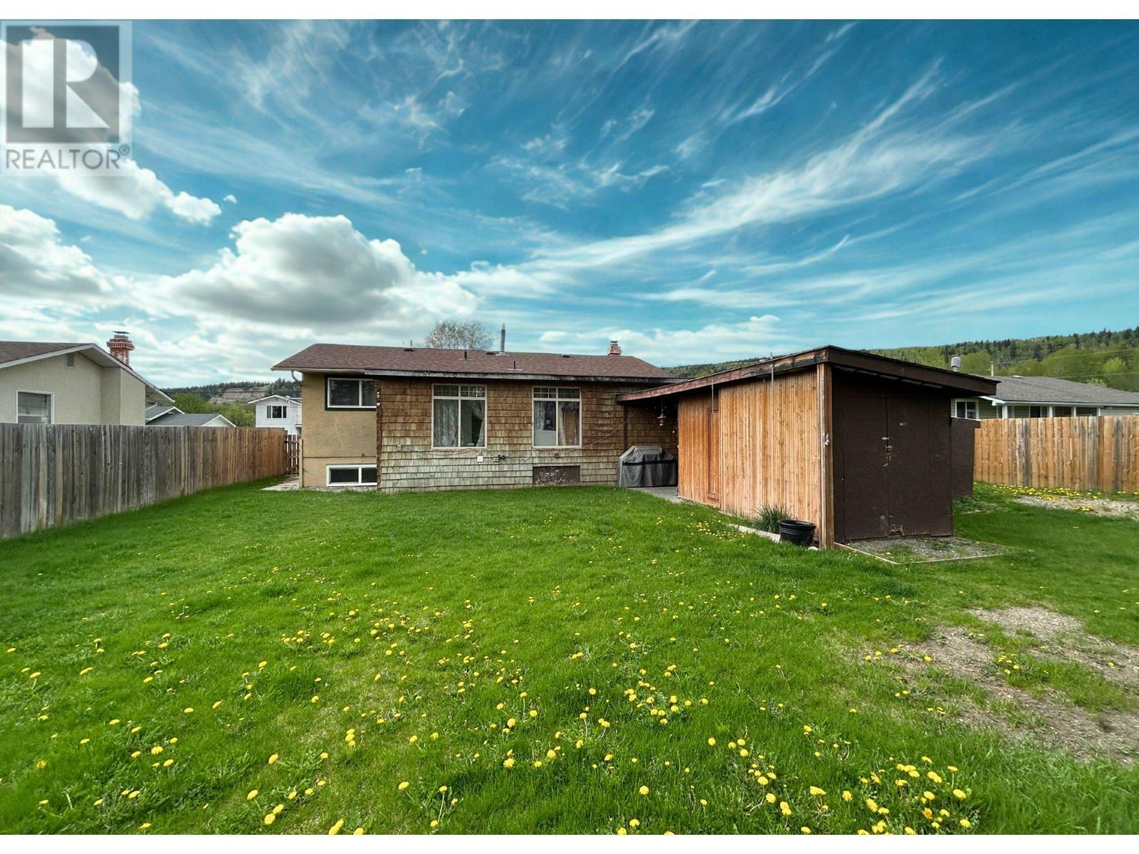 Property Photo:  475 Robertson Avenue  BC V2J 3L3 