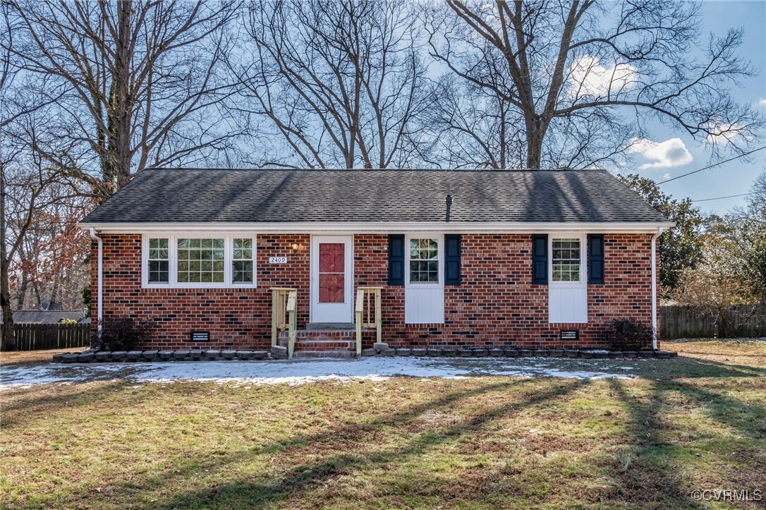 Property Photo: 2409 Buena Vista Boulevard VA 23831